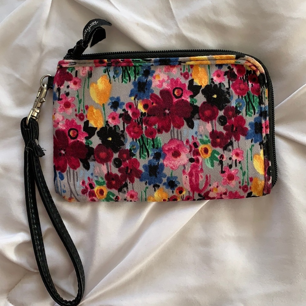 Thirty one floral wristlet